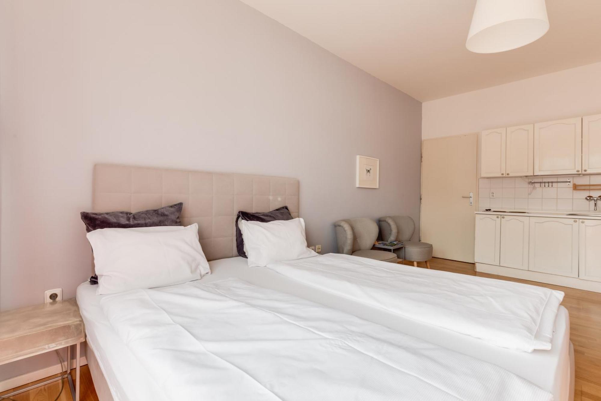 Jt'S Apartments Opletalova Str. 布拉格 外观 照片